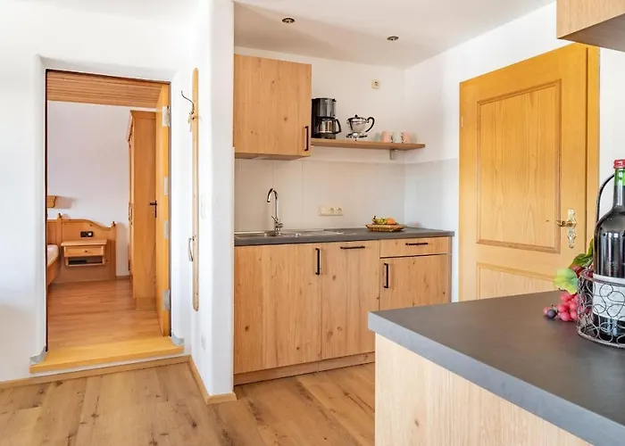 Gastehaus Demelhof 4*